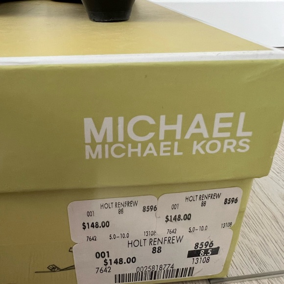 Michael Kors black flats with gold hardware - Picture 2 of 4
